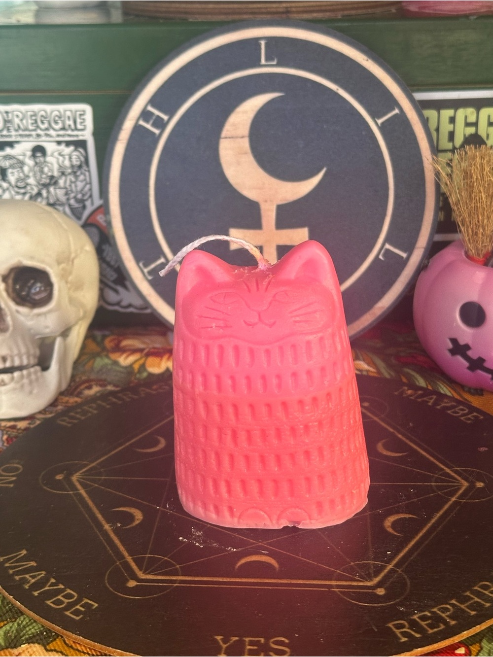 Folk Art Cat Candle
